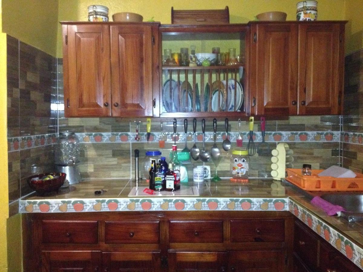 15 Min From The Airport In Kingston Jamaica Apartment Exterior photo